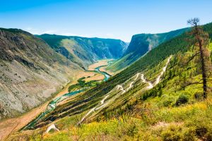 Белые облака и Долина Читланг